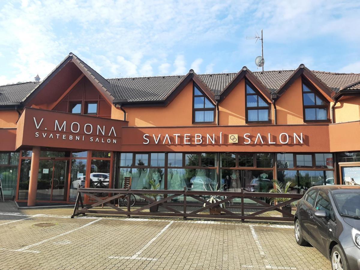 Garni Hotel Asas*** Most Kültér fotó