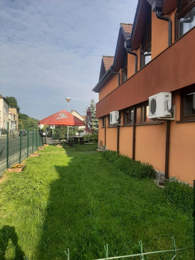 Garni Hotel Asas*** Most Kültér fotó