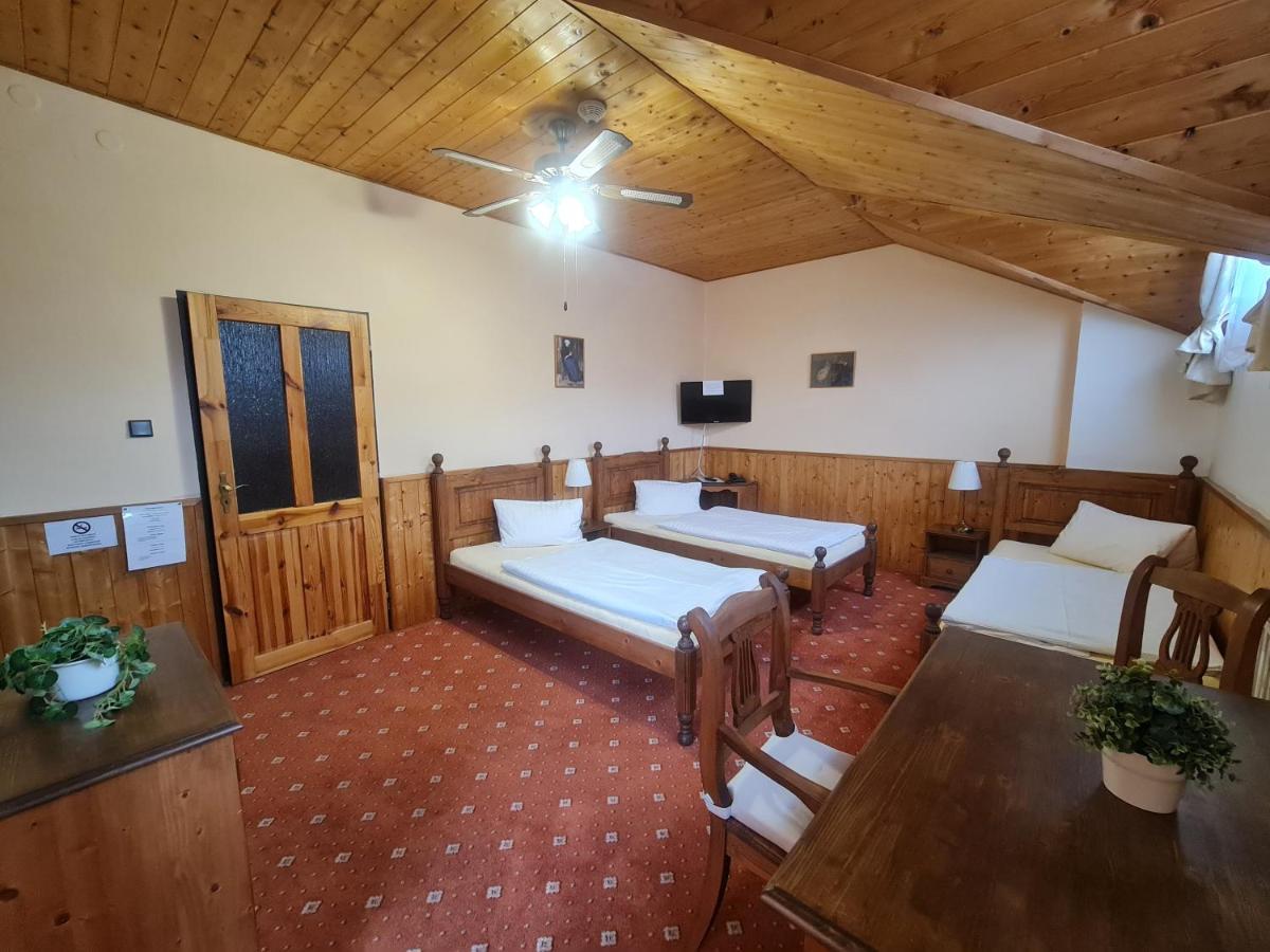Garni Hotel Asas*** Most Kültér fotó
