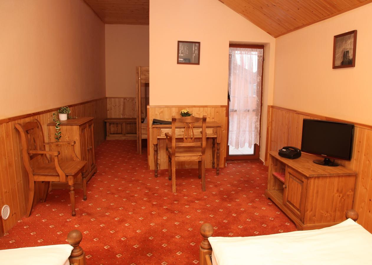 Garni Hotel Asas*** Most Kültér fotó