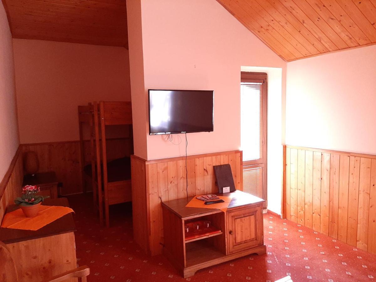 Garni Hotel Asas*** Most Kültér fotó