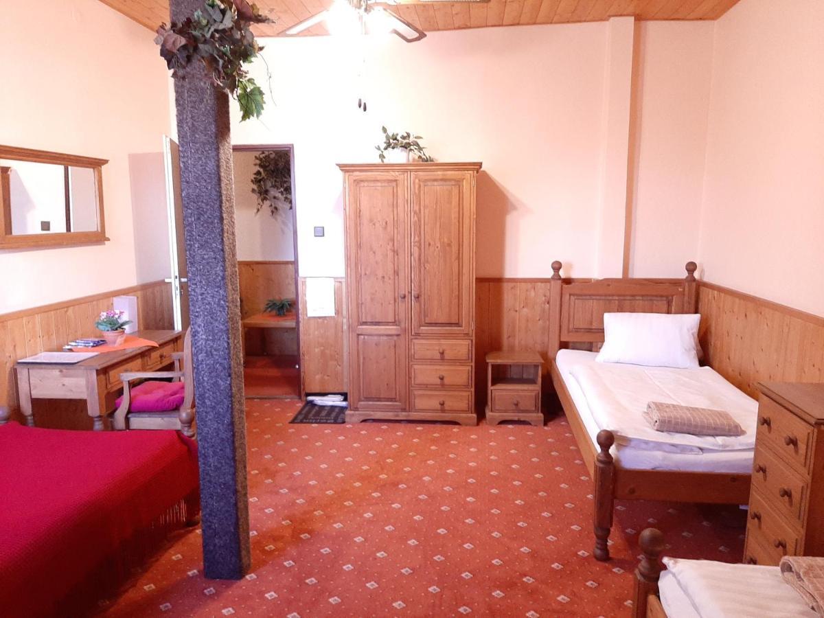Garni Hotel Asas*** Most Kültér fotó